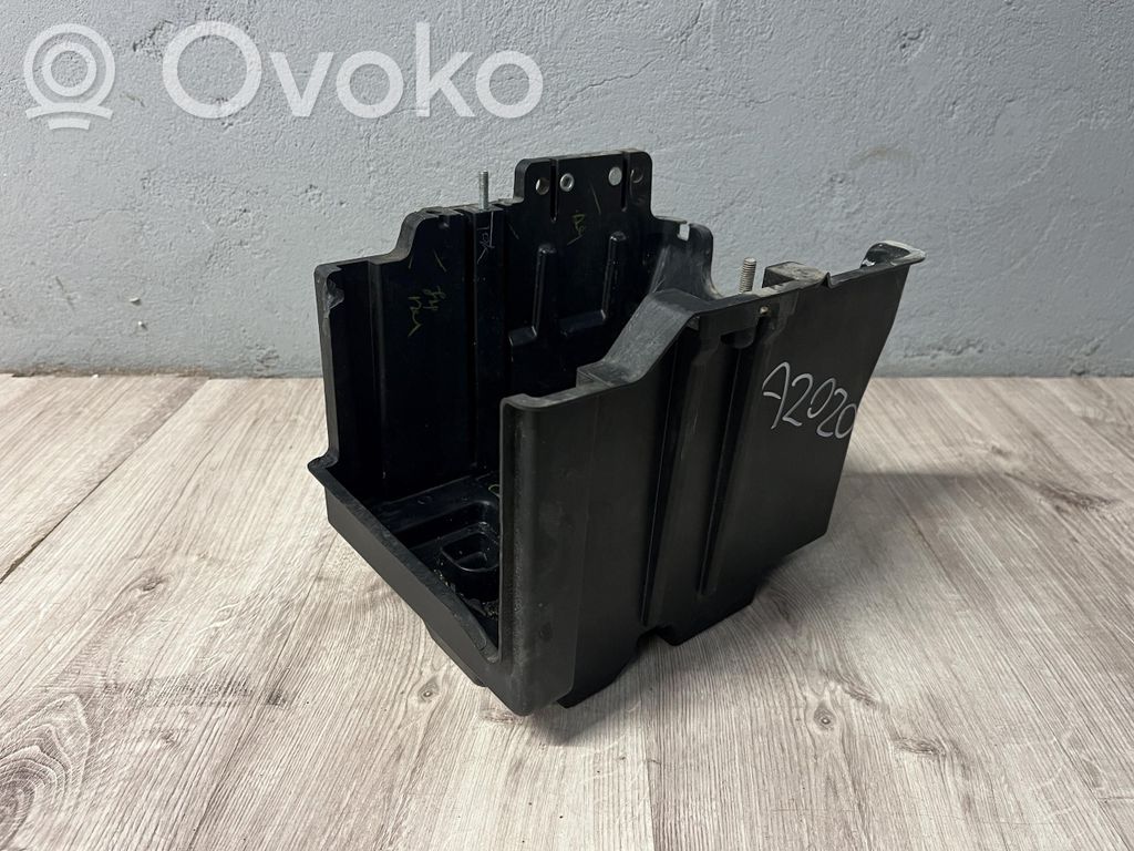 Ford Ecosport Akkulaatikon alusta 