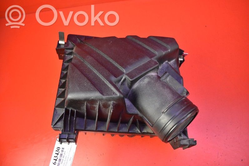 Toyota Avensis T270 Boîtier de filtre à air 