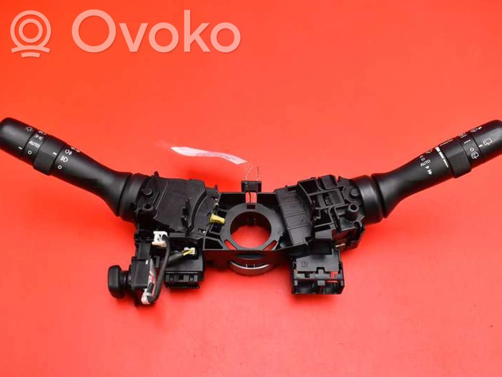Toyota Avensis Verso Altri interruttori/pulsanti/cambi