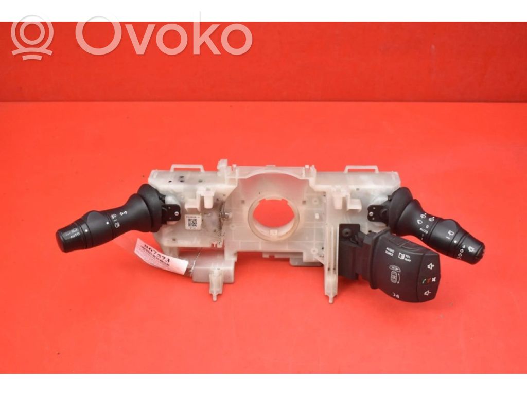 Renault Megane III Autres commutateurs / boutons / leviers 
