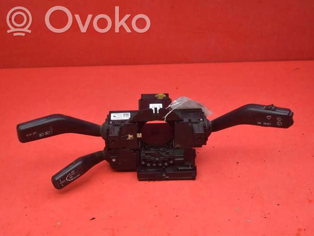 Volkswagen PASSAT B6 Otros interruptores/perillas/selectores 