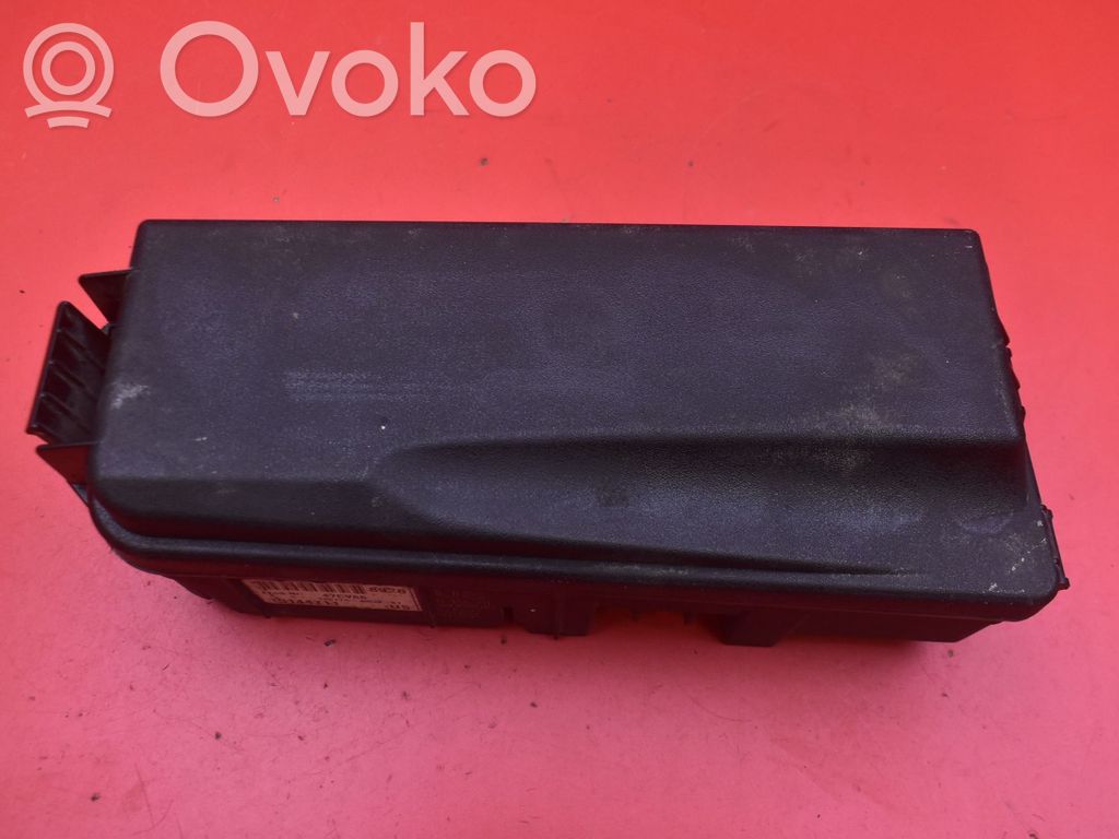Opel Signum Skrzynka bezpieczników / Komplet 