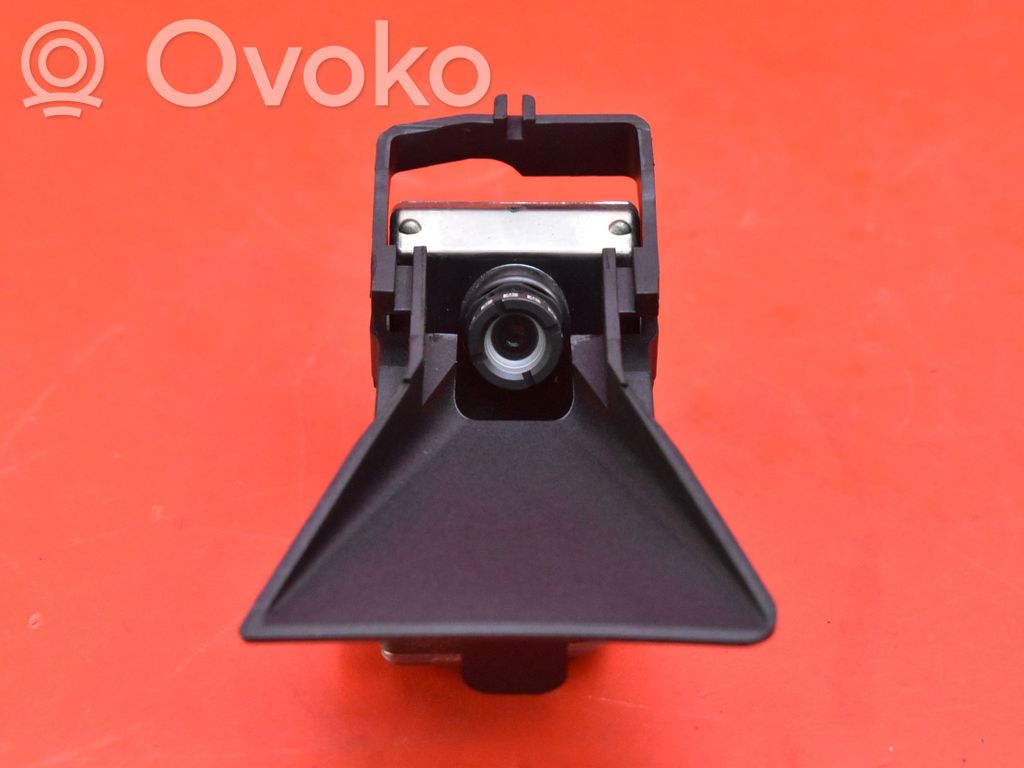 Reversing camera   09195830,09195830