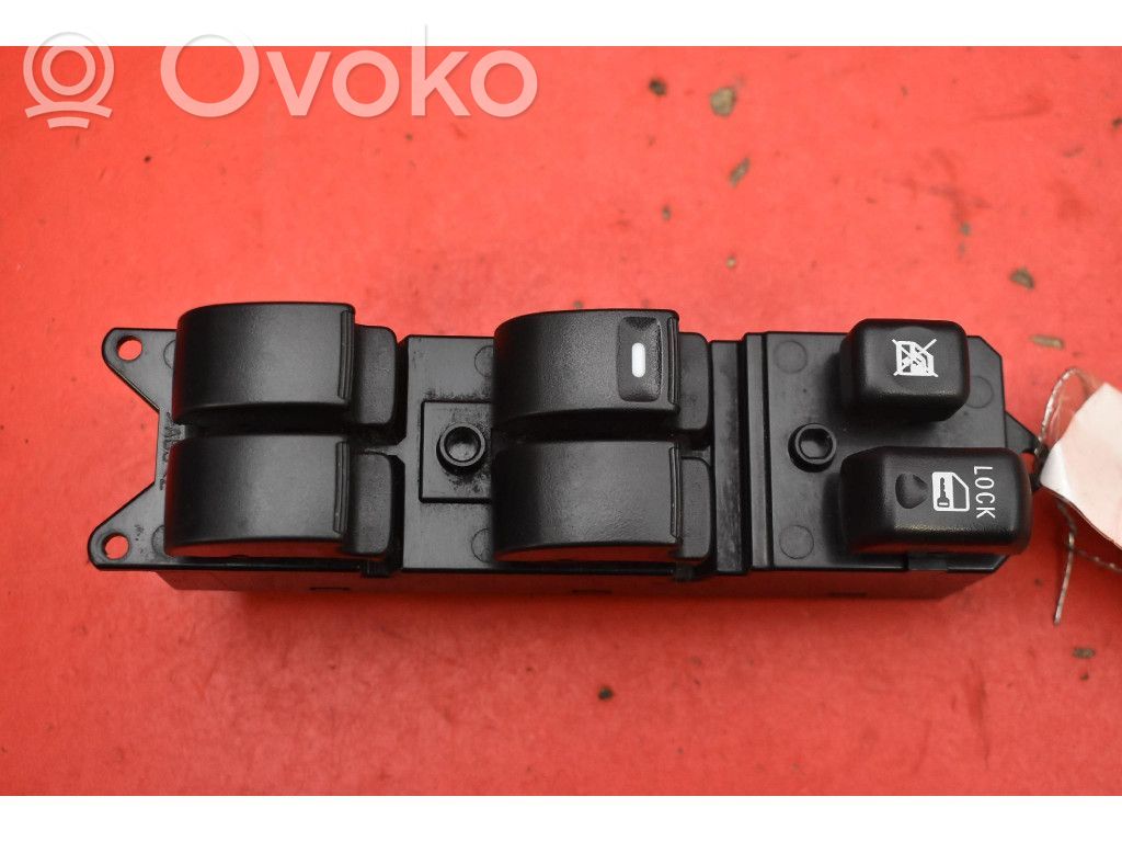 Mitsubishi Lancer VIII Electric window control switch 