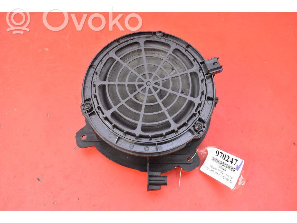 Peugeot 2008 I Altavoz subwoofer 