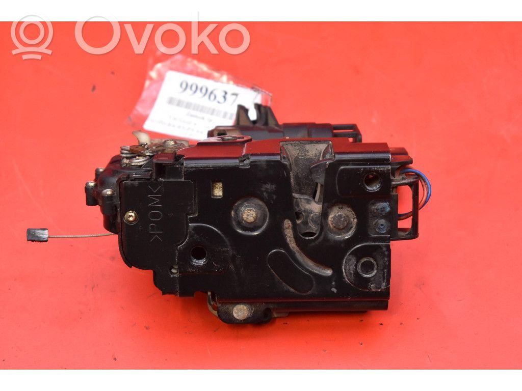 Volkswagen Golf IV Etuoven lukko 