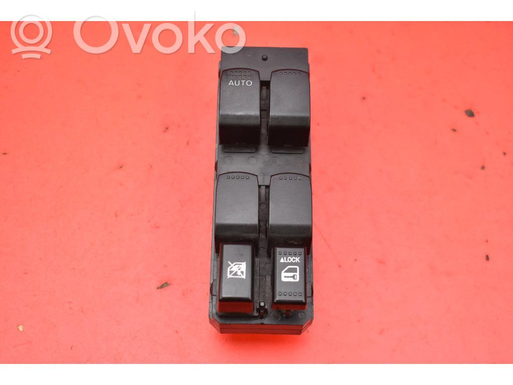 Electric window control switch   64J20,64J20