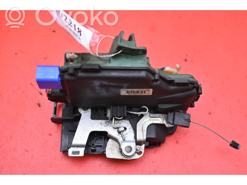 Seat Cordoba (6L) Etuoven lukko 