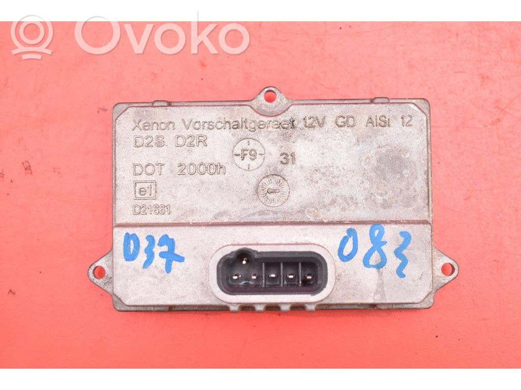 Voltage converter/converter module