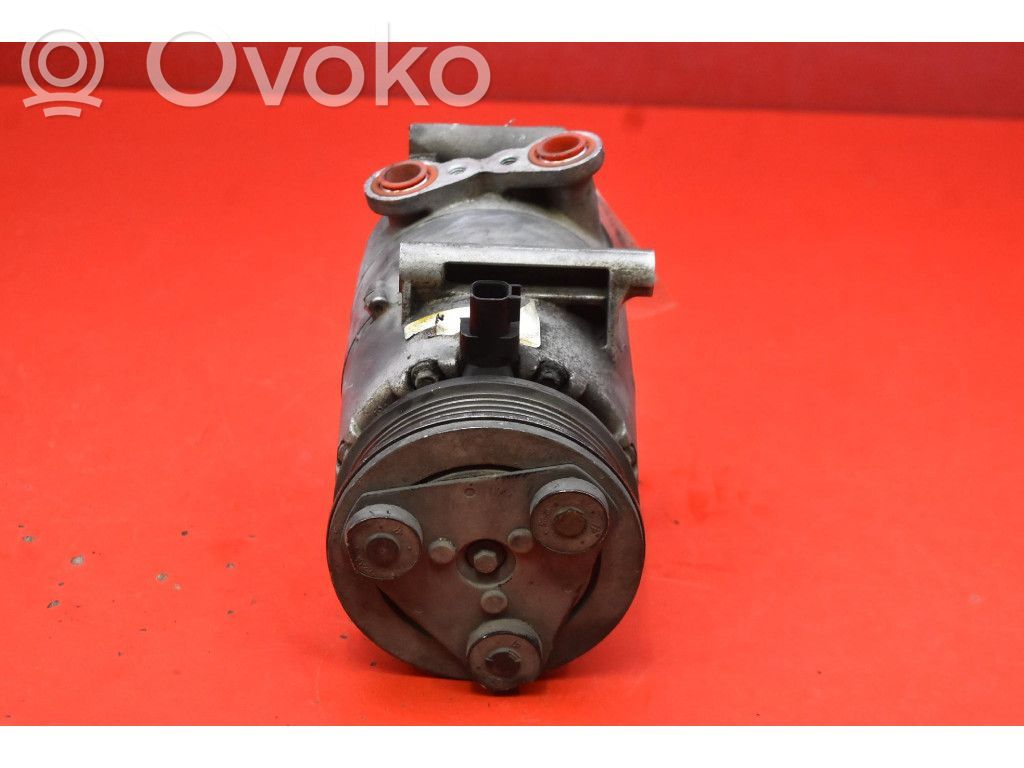 Volvo V50 Air conditioning (A/C) compressor (pump) 
