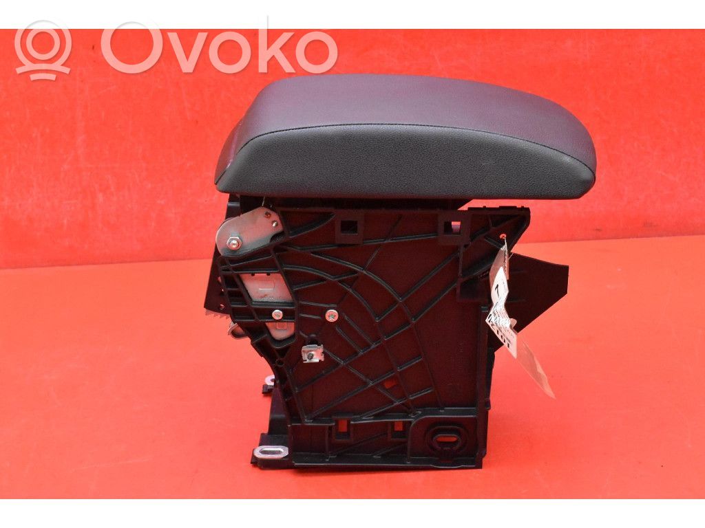 Seat Leon (5F) Reposabrazos 