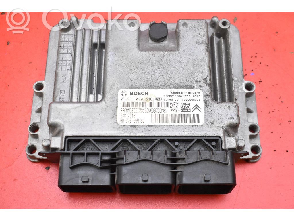 Unitate control motor/modul ECU   9807885980,9807885980