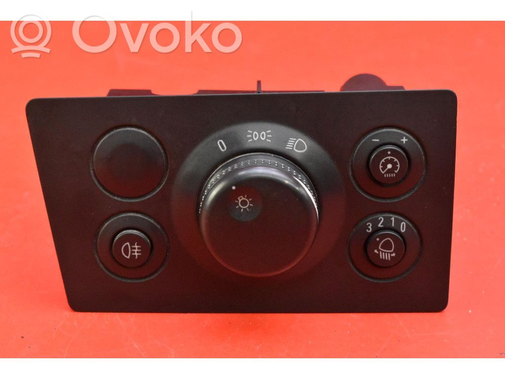 Opel Zafira B Light switch 