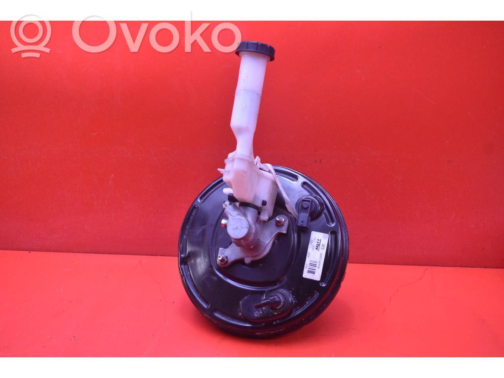 Nissan Juke I F15 Wspomaganie hamulca 