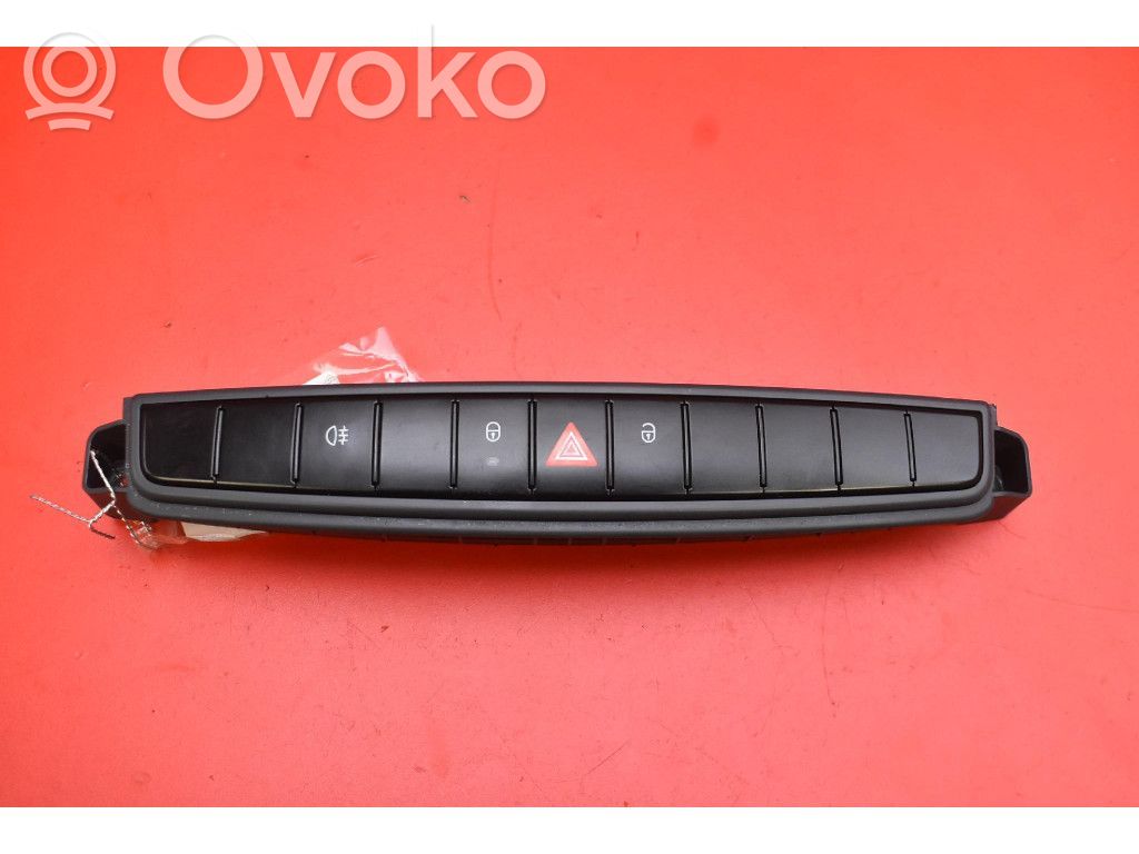 Smart ForFour I Hazard light switch 