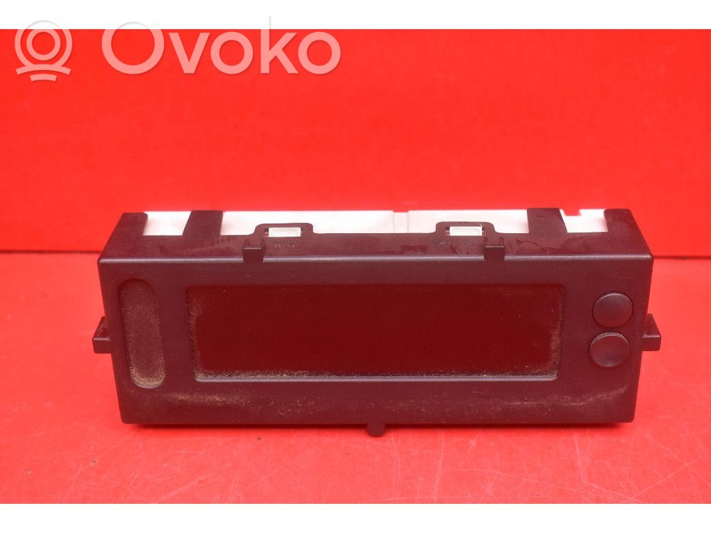 Renault Clio III Radio / CD/DVD atskaņotājs / navigācija 