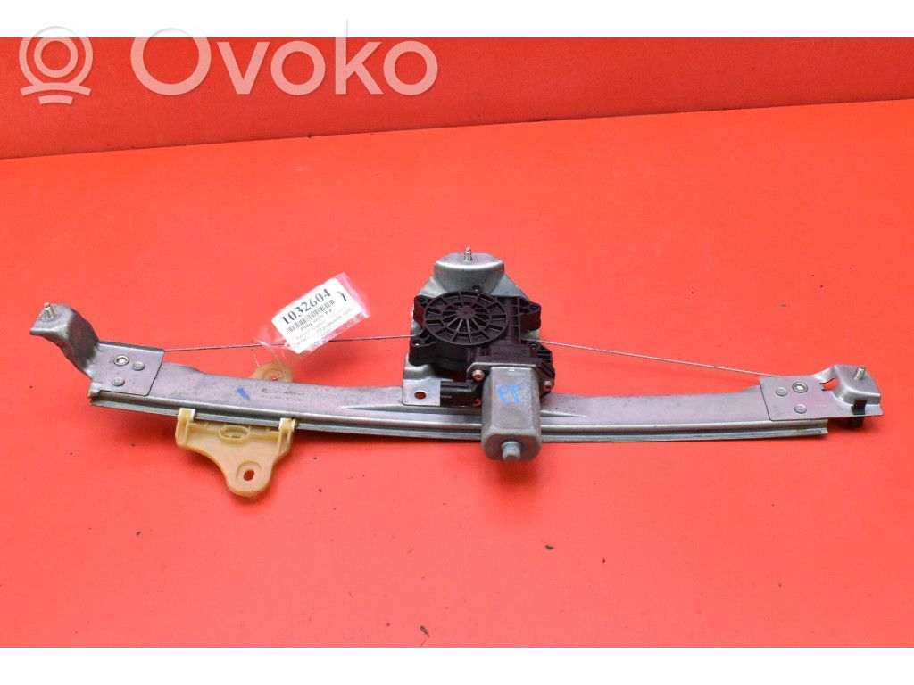 Renault Captur Front door window regulator with motor 