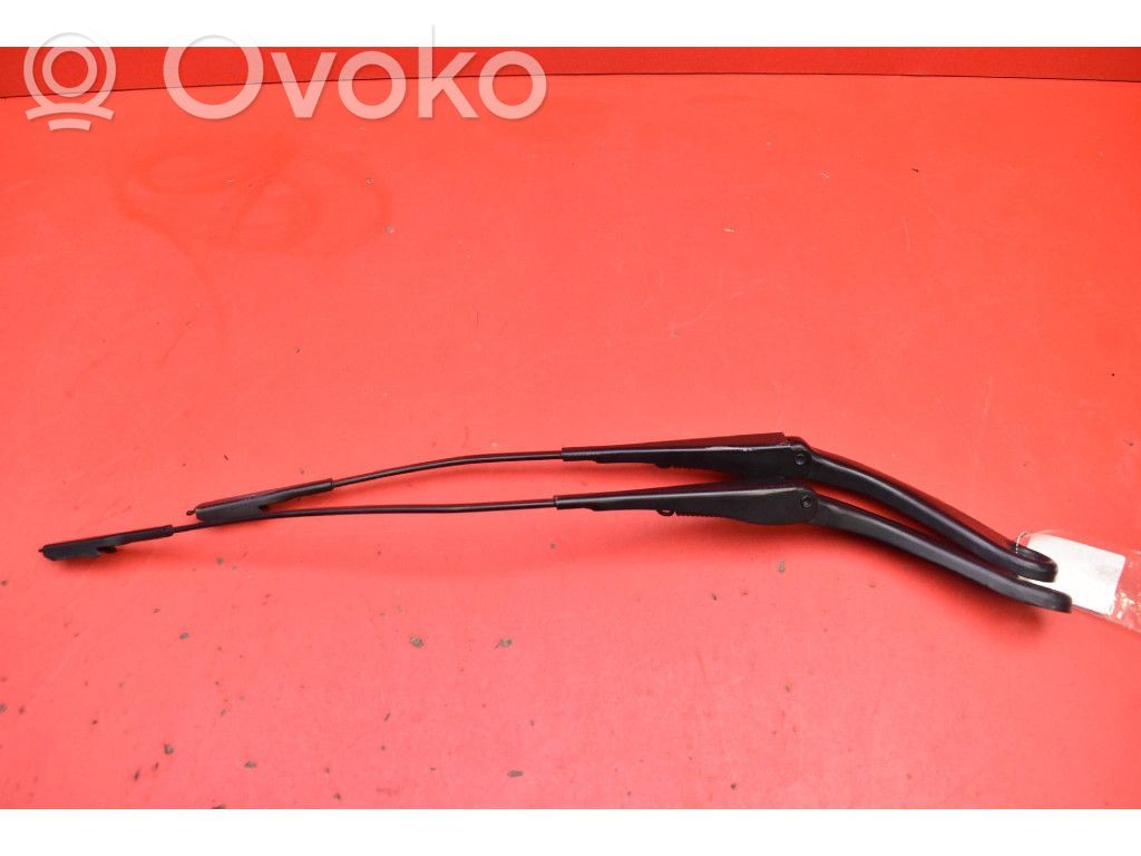 BMW 7 F01 F02 F03 F04 Front wiper blade arm 