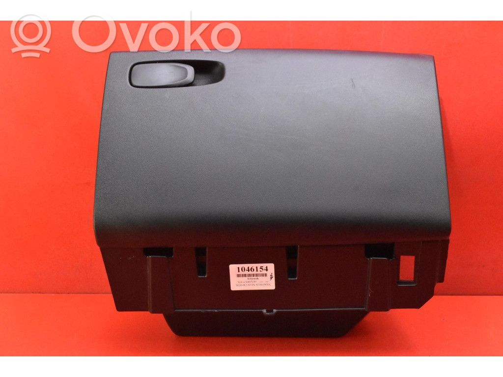 Volvo V40 Daiktadėžė 