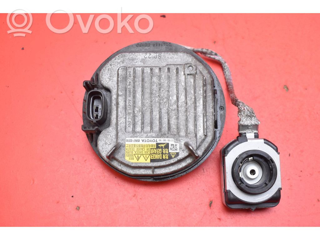 Toyota Auris 150 Voltage converter/converter module 