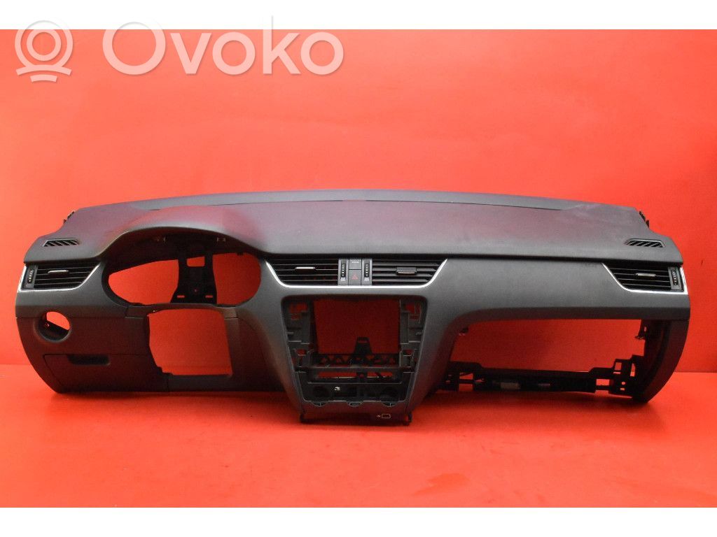 Skoda Octavia Mk3 (5E) Bord 