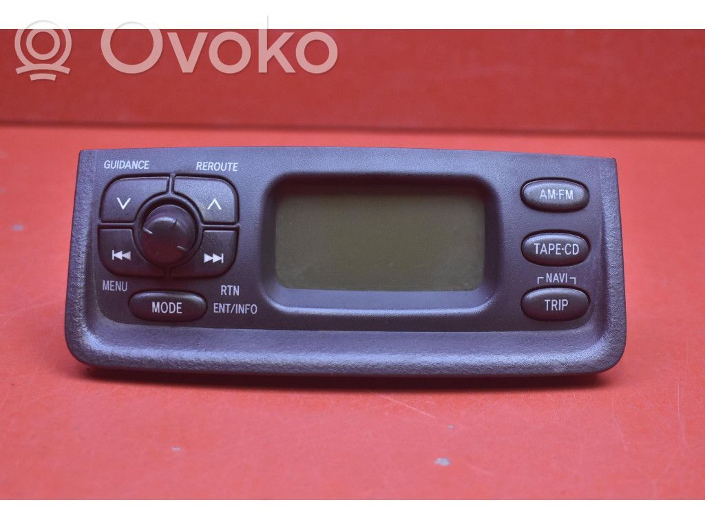 Toyota Yaris Verso Panel / Radioodtwarzacz CD/DVD/GPS 