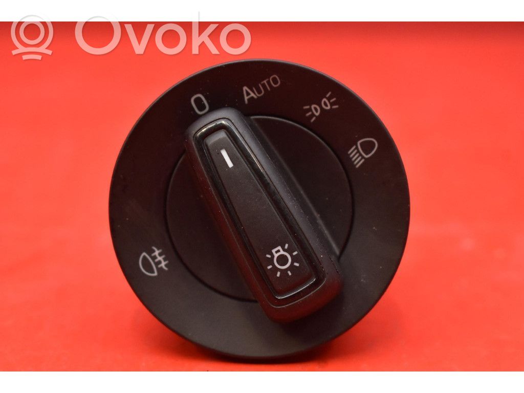 Skoda Fabia Mk1 (6Y) Interruptor de luz 