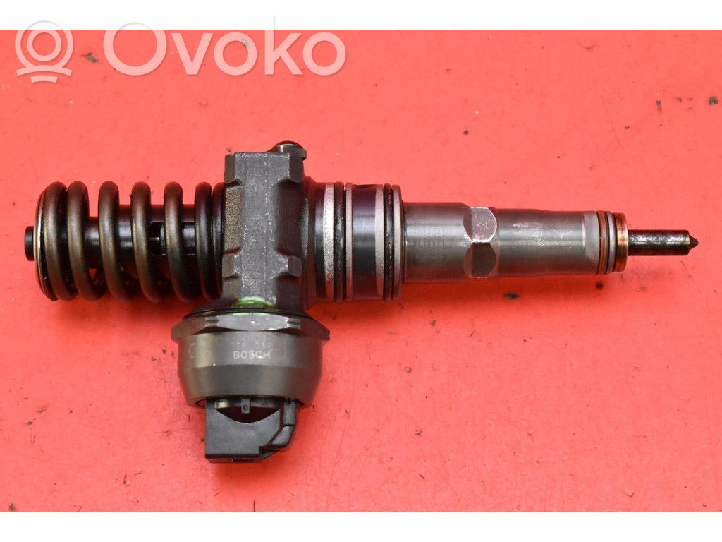 Inyector de combustible   038130073AG,038130073AG