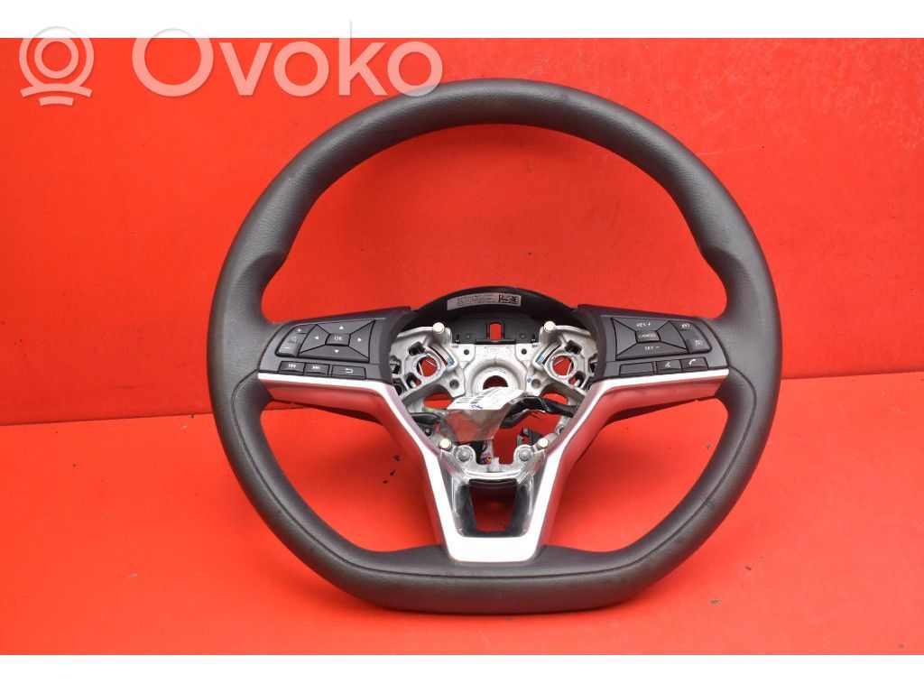 Nissan Micra C+C Stūre 