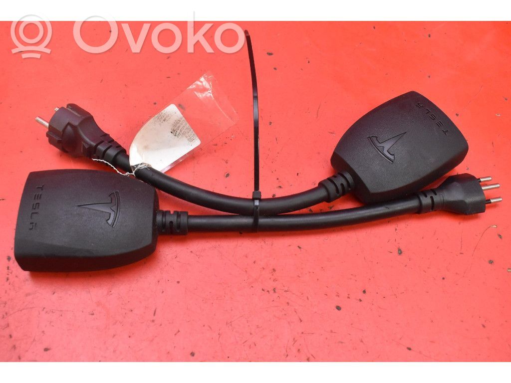 Tesla Model S Otros cableados 