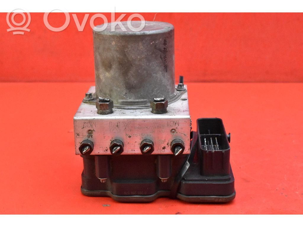 Toyota Corolla E10 ABS Blokas 