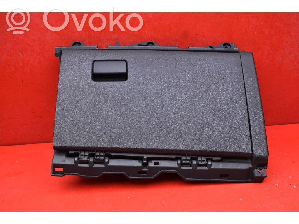 Toyota Corolla E10 Daiktadėžė 