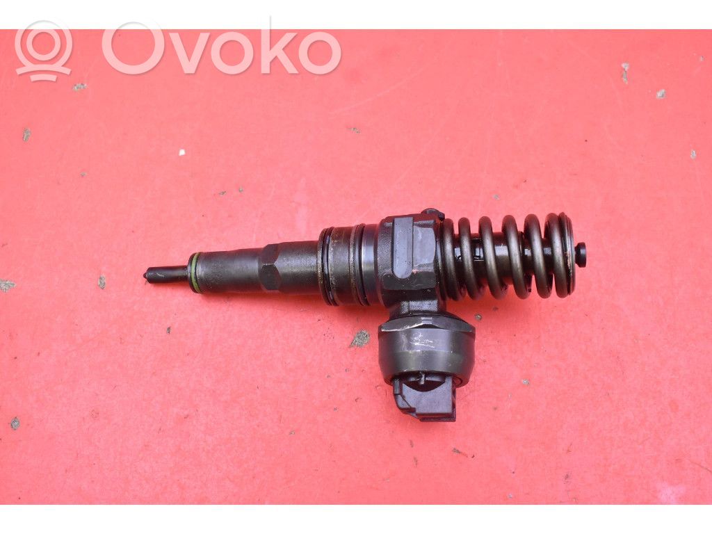 Inyector de combustible   0414720037,0414720037