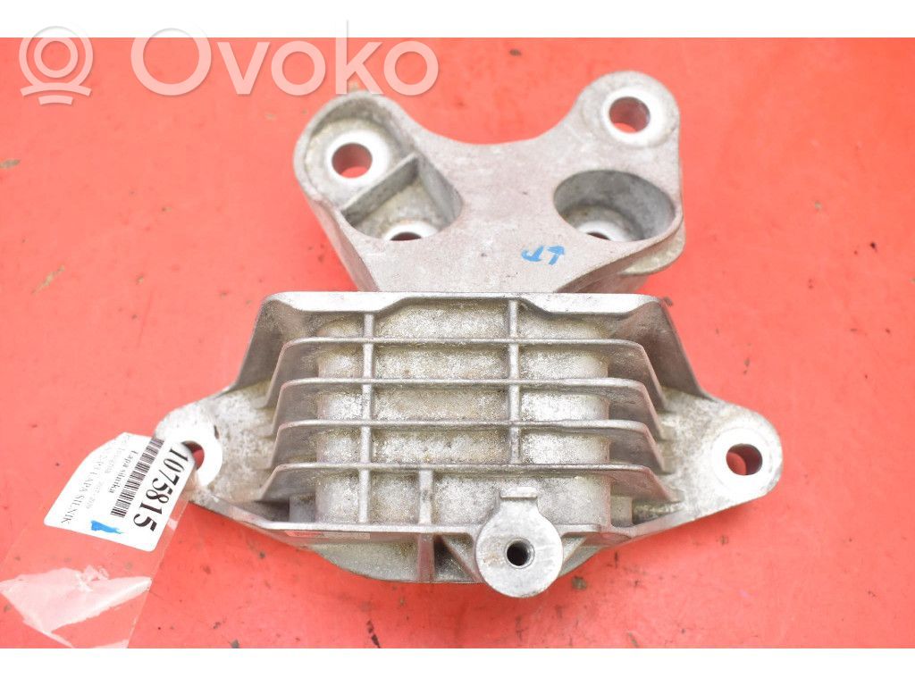 Opel Insignia A Engine mount vacuum valve 