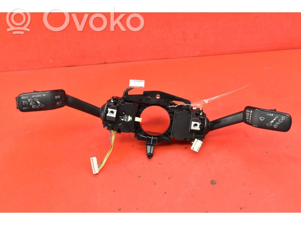 Skoda Octavia Mk3 (5E) Otros interruptores/perillas/selectores 