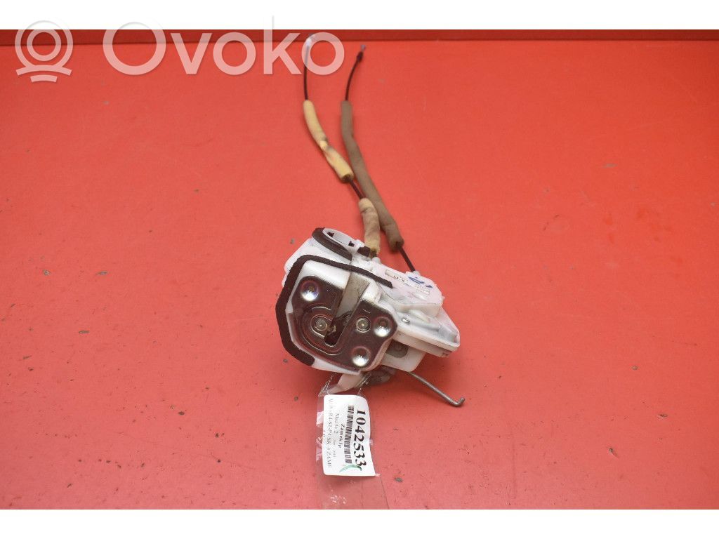 Mazda 2 Front door lock 