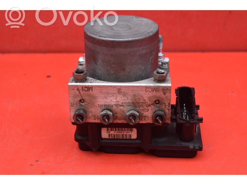 Mitsubishi Colt ABS-pumppu 