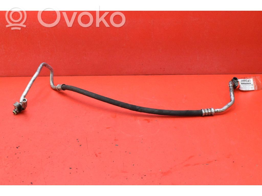 BMW 7 F01 F02 F03 F04 Ilmastointilaitteen putki (A/C)