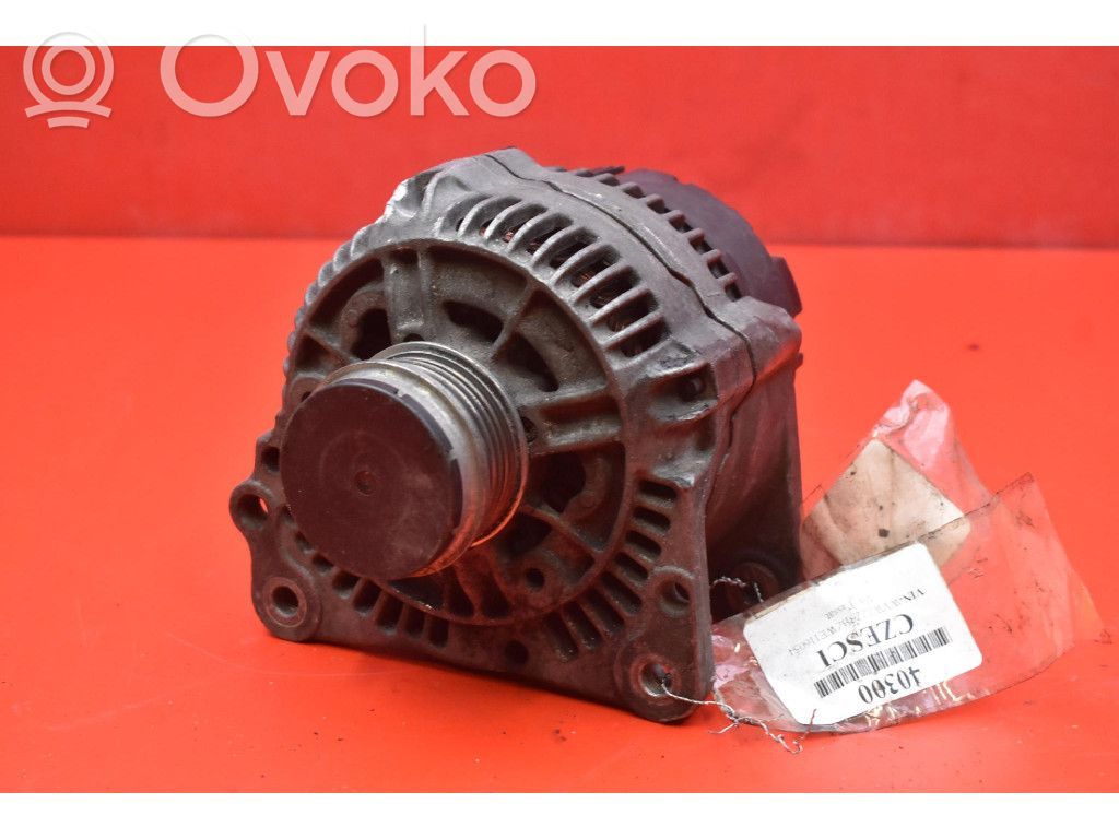 Volkswagen PASSAT B5 Alternator 