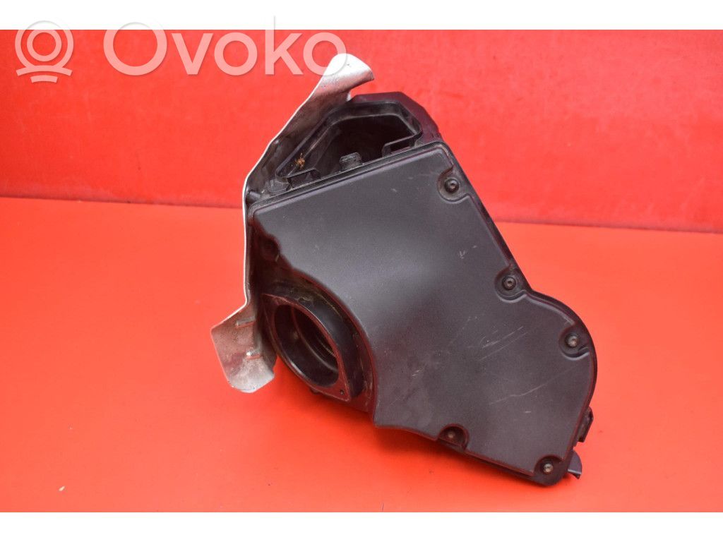 Obudowa filtra powietrza   8K0133835CC,8K0133835CC