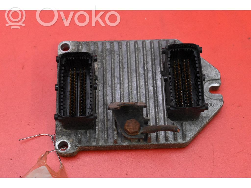 Opel Zafira A Unidad de control/módulo ECU del motor 