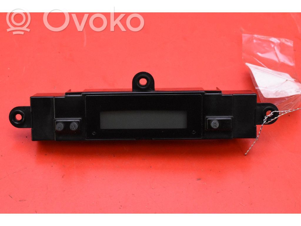 Hyundai H-1, Starex, Satellite Unitate principală radio/CD/DVD/GPS
