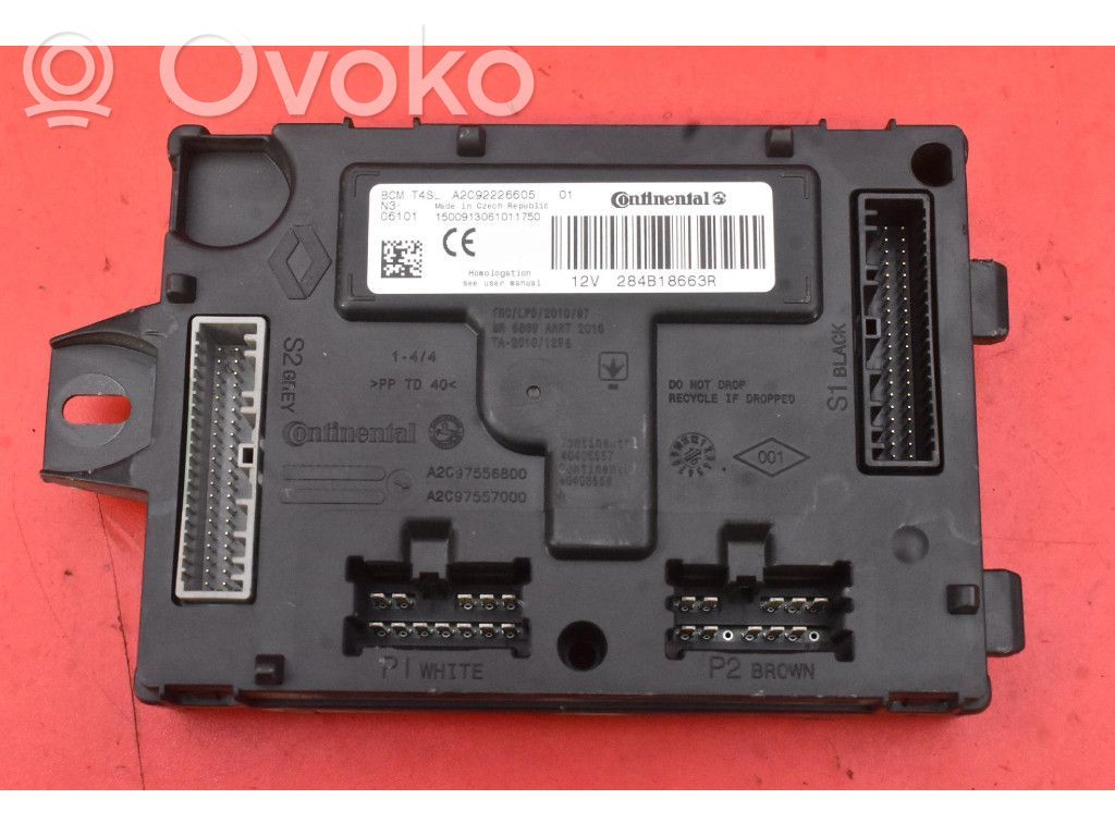 Centralina/modulo motore ECU   284B18663R,284B18663R
