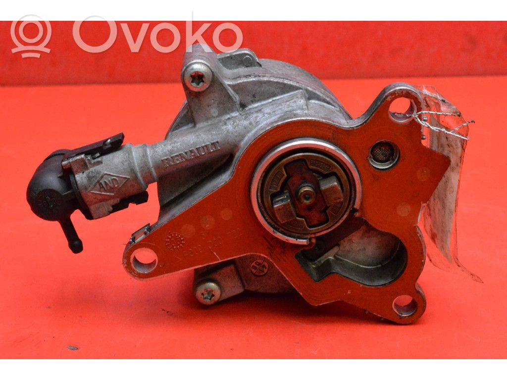 Renault Laguna II Vacuum pump 
