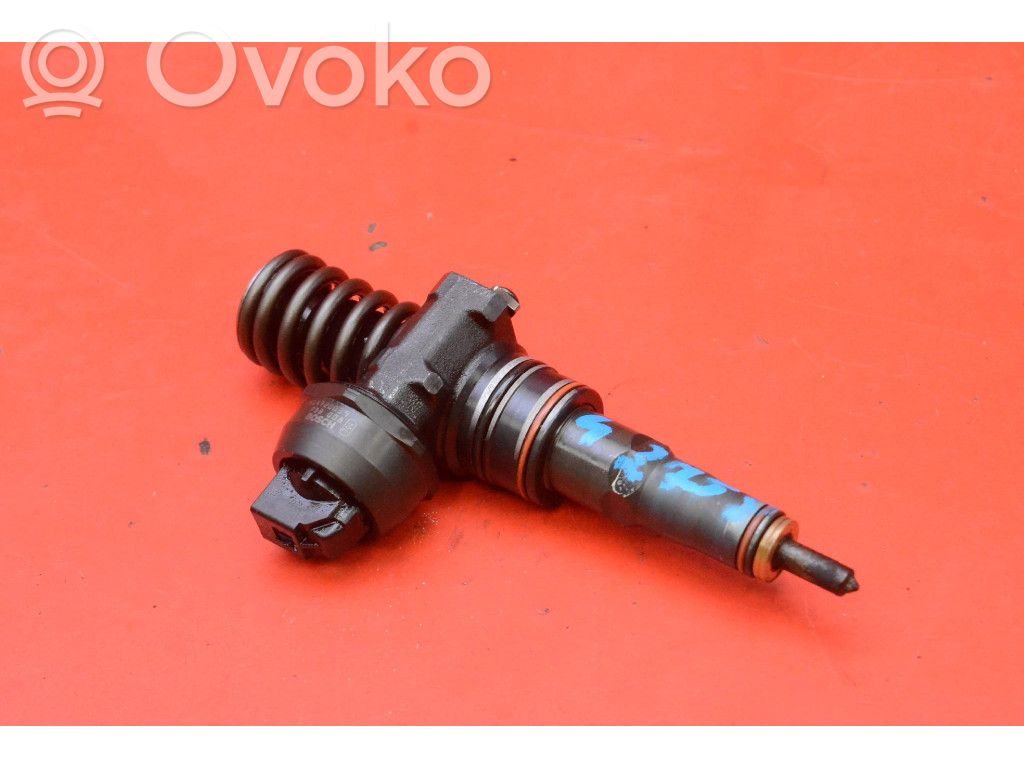 Volkswagen Bora Wtryskiwacz paliwa 