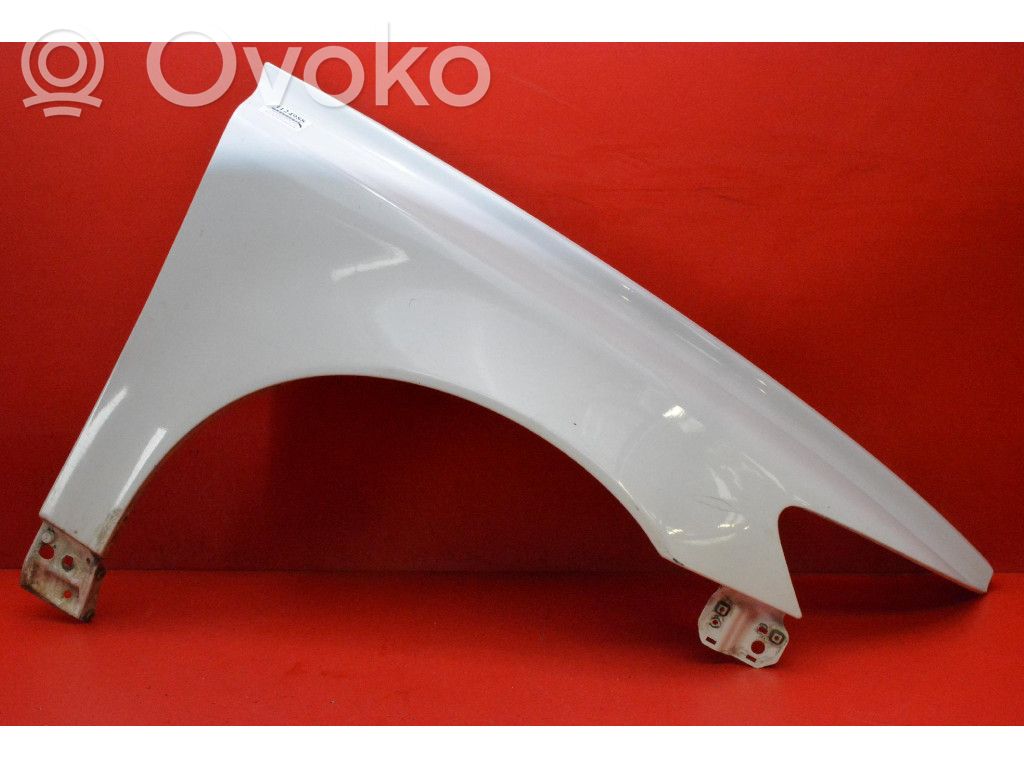 Volvo S40 Крыло