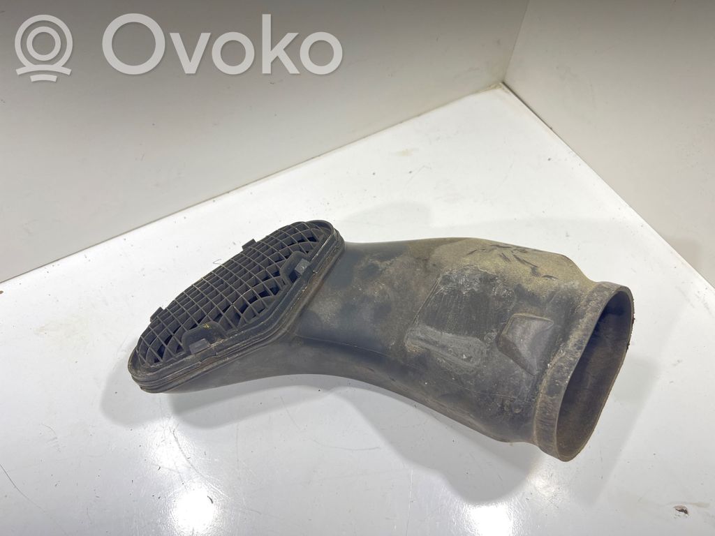 BMW 5 E60 E61 Air intake duct part 