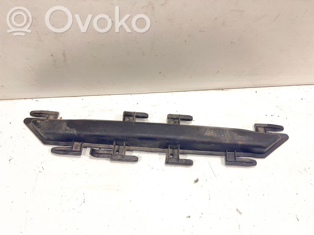 BMW 5 E60 E61 Altra parte del vano motore 