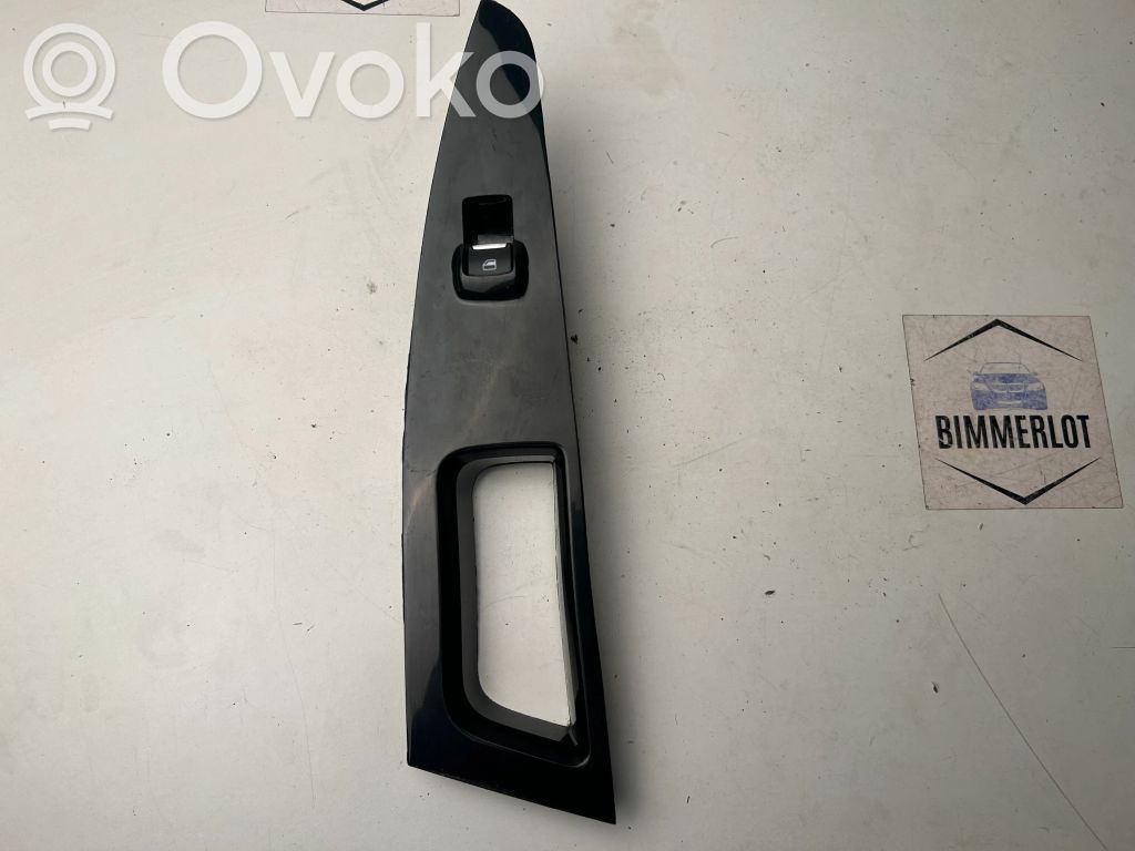 Ford Mondeo MK V Moldura del interruptor de la ventana de la puerta derecha 