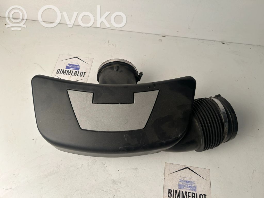 BMW 5 E60 E61 Ilmanoton kanavan osa 